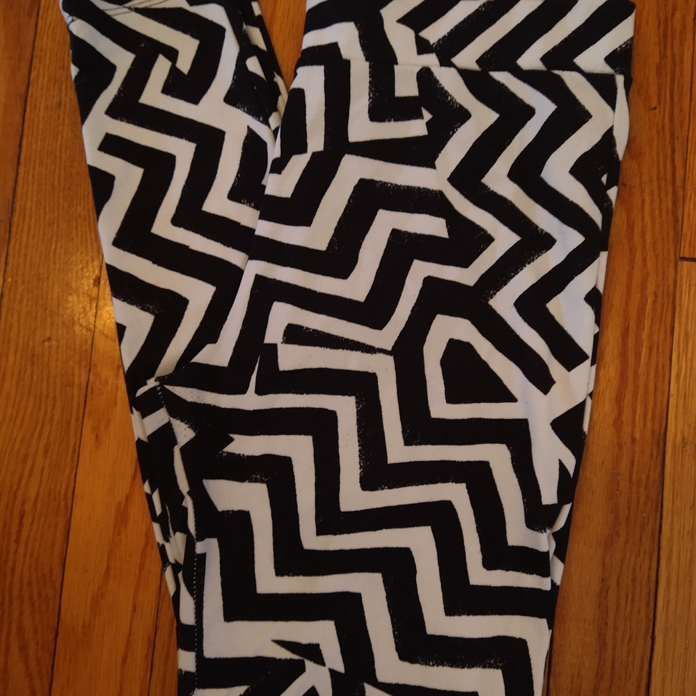 Patterned leggings
